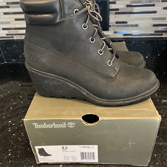 Timberland Amston Wedge Booties
Black Leather - Picture 2 of 6